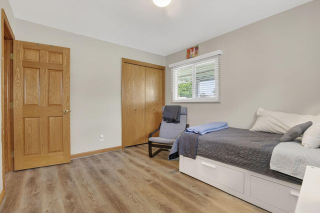 2587 Dartmoor Road, Grove City, OH 43123