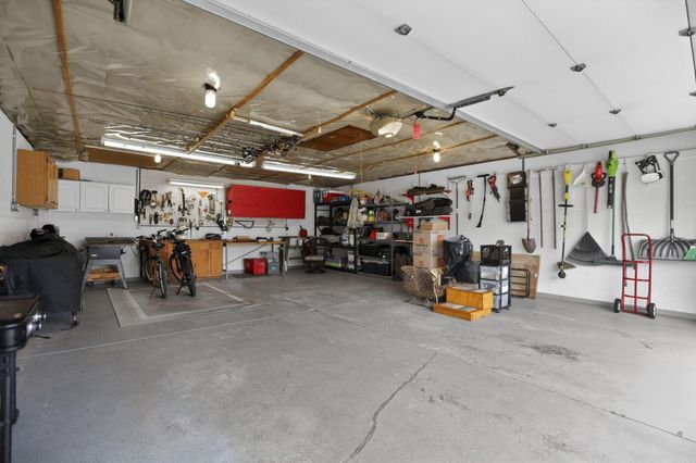 2587 Dartmoor Road, Grove City, OH 43123