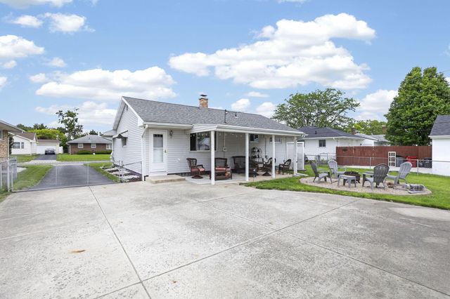 2587 Dartmoor Road, Grove City, OH 43123