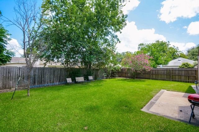 9514 Tarragon Lane, Houston, TX 77036