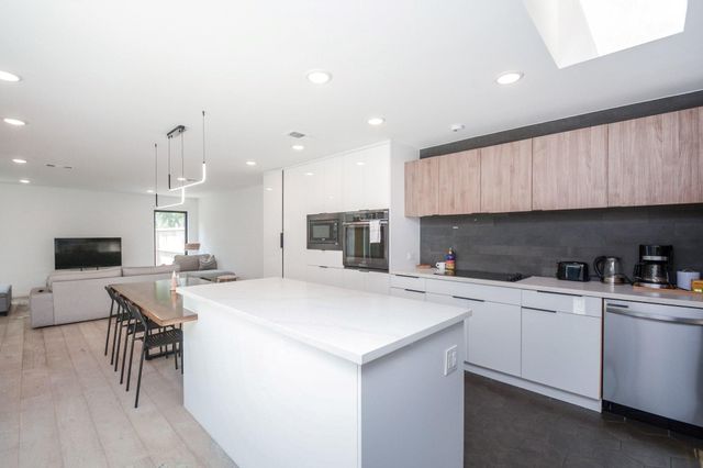 9514 Tarragon Lane, Houston, TX 77036