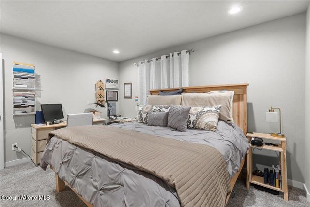 172 Wyatt Lane, Spirit Lake, ID 83869