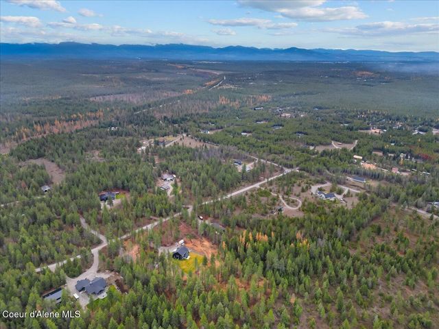 172 Wyatt Lane, Spirit Lake, ID 83869