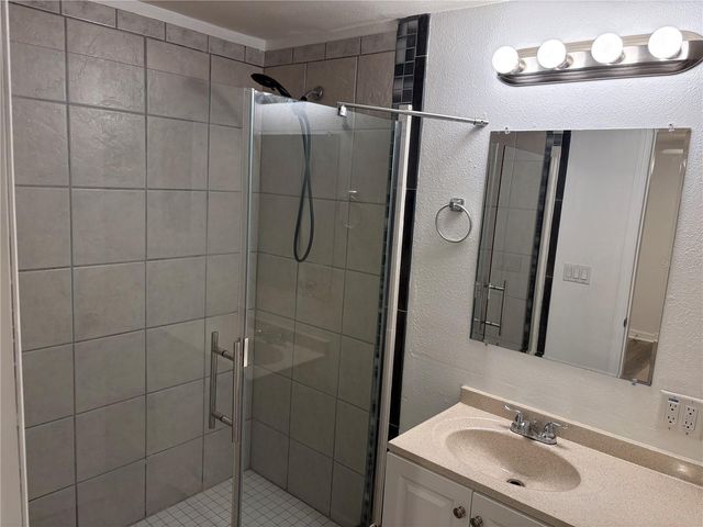 1108 HOLLYWOOD AVENUE, Clearwater, FL 33759