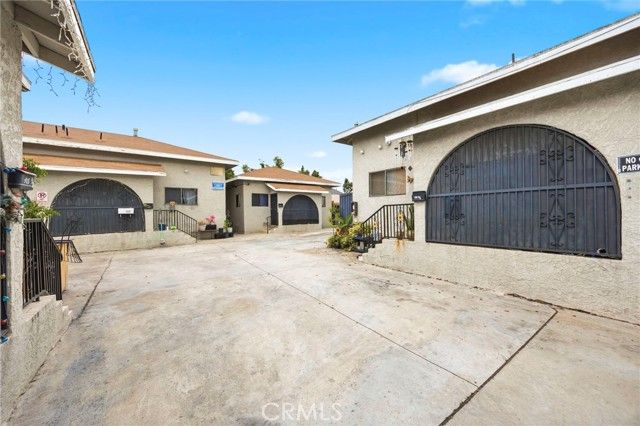 917 E 40th, Los Angeles, CA 90011