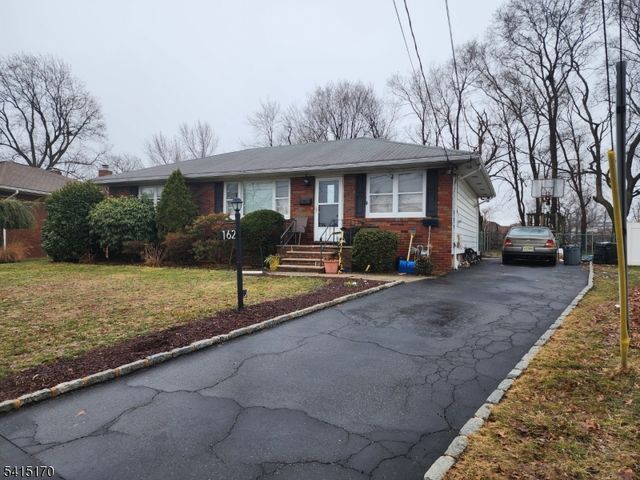 162 Rutgers Pl, Clifton City, NJ 07013
