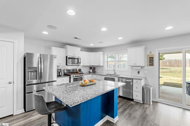 204 Callongton Drive, Piedmont, SC 29673