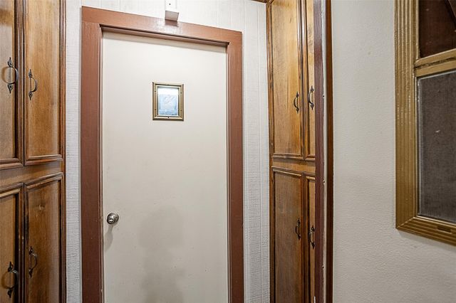 15853 Phend Road, Hamshire, TX 77622