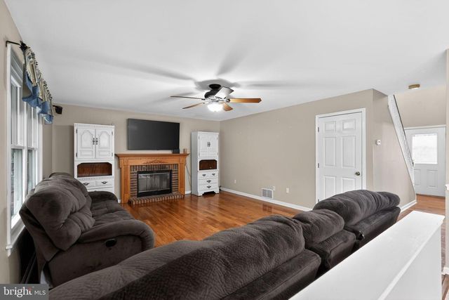 740 CARPENTER ST, Glassboro, NJ 08028