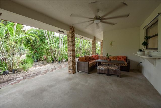 27111 SW 155th Ave, Homestead, FL 33032