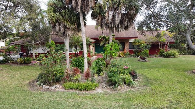 27111 SW 155th Ave, Homestead, FL 33032