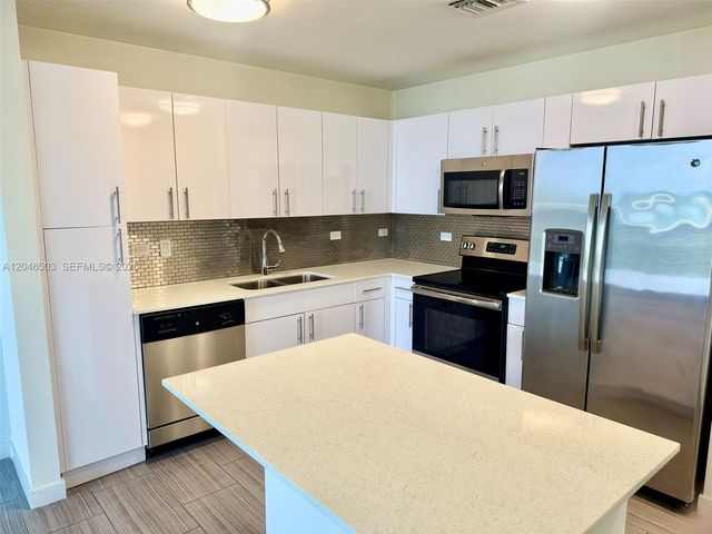 1776 Polk Street 517, Hollywood, FL 33020