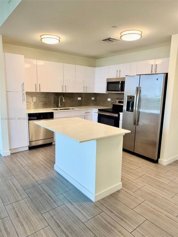 1776 Polk Street 517, Hollywood, FL 33020