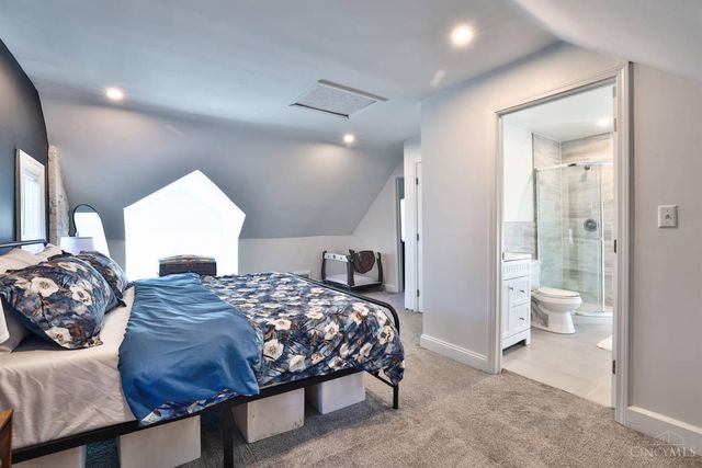 1534 Dixmont Avenue, Cincinnati, OH 45207