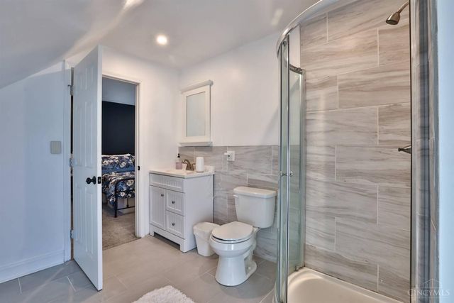 1534 Dixmont Avenue, Cincinnati, OH 45207