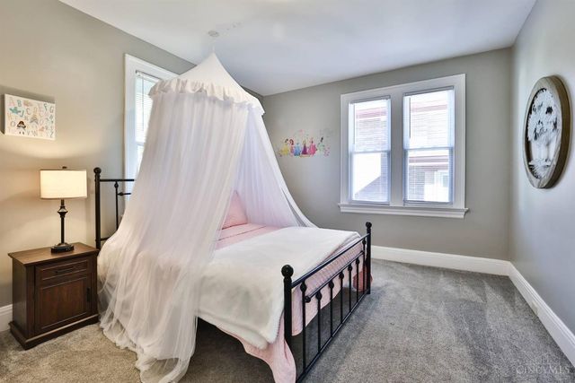 1534 Dixmont Avenue, Cincinnati, OH 45207