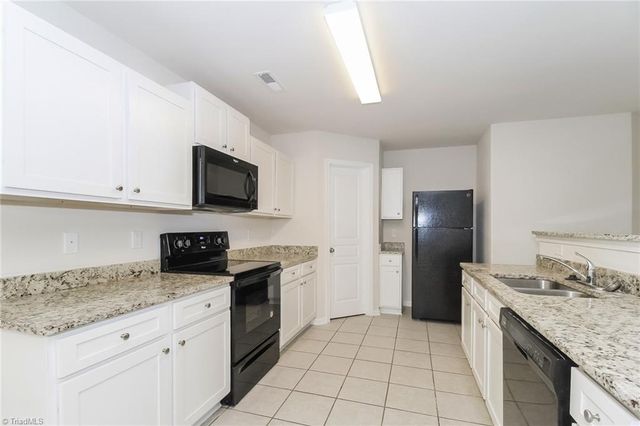 4215 Kendall Farms Way, Winston-salem, NC 27107