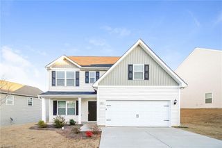 4215 Kendall Farms Way, Winston-salem, NC 27107