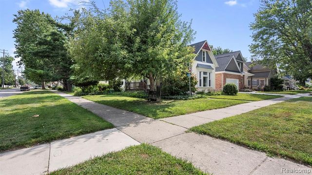 505 Vinewood Street, Wyandotte, MI 48192