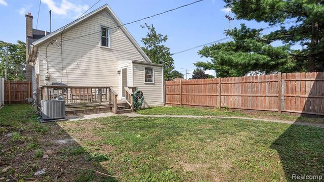 505 Vinewood Street, Wyandotte, MI 48192