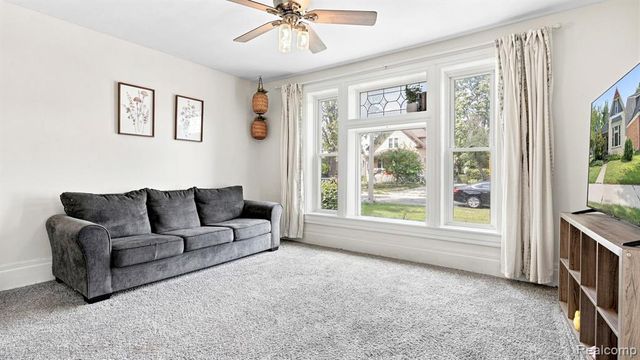 505 Vinewood Street, Wyandotte, MI 48192