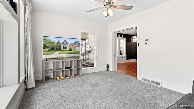 505 Vinewood Street, Wyandotte, MI 48192