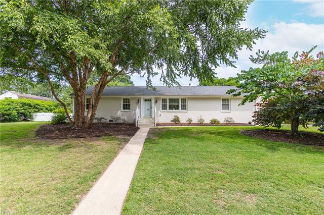 114 Bobby Jones DR, Portsmouth, VA 23701