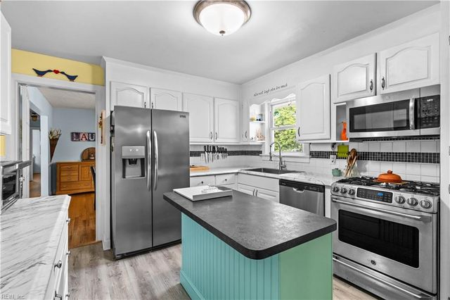 114 Bobby Jones DR, Portsmouth, VA 23701
