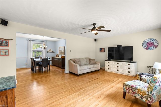 114 Bobby Jones DR, Portsmouth, VA 23701