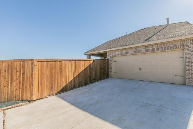 1275 Western Yarrow Avenue, Justin, TX 76247