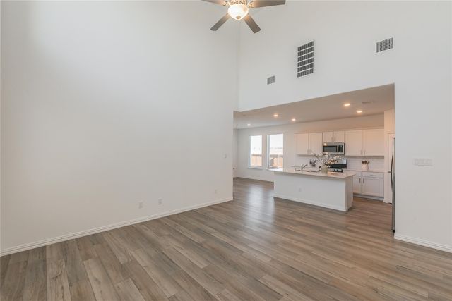 1275 Western Yarrow Avenue, Justin, TX 76247