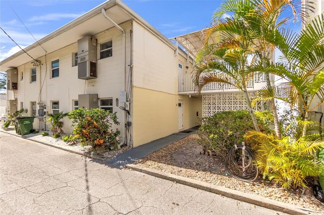 3835 ALMERIA COURT C1, Sarasota, FL 34239