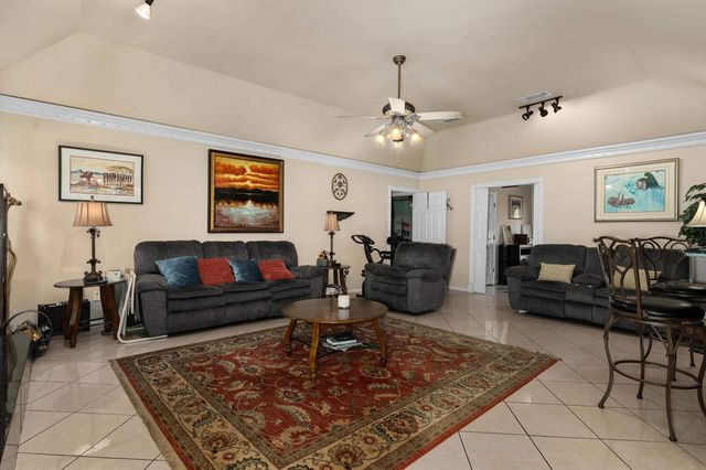 1816 Northwood Court, Longview, TX 75605