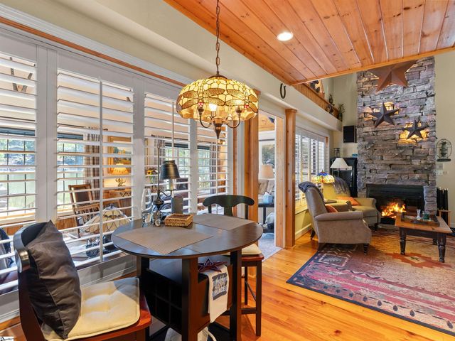 339 Jumping Branch Road, Tamassee, SC 29686