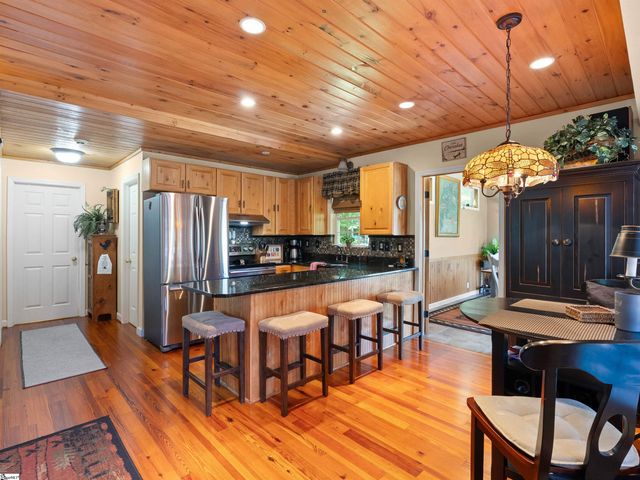 339 Jumping Branch Road, Tamassee, SC 29686