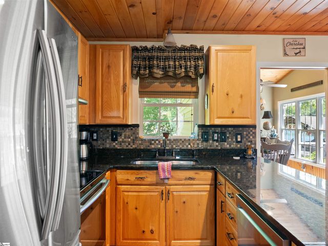 339 Jumping Branch Road, Tamassee, SC 29686