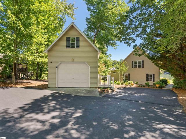 339 Jumping Branch Road, Tamassee, SC 29686