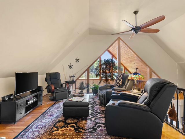339 Jumping Branch Road, Tamassee, SC 29686