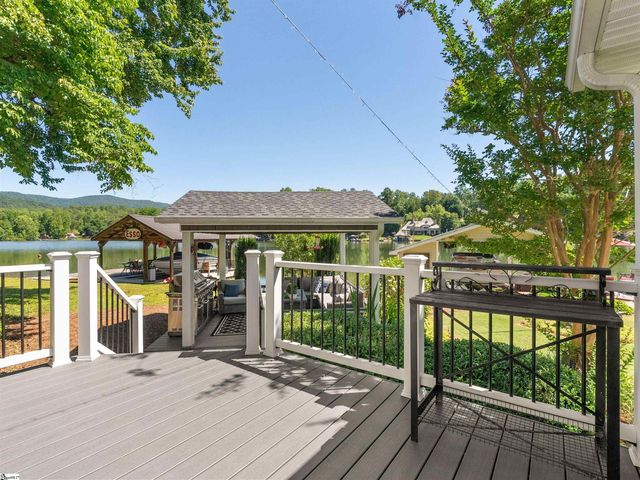 339 Jumping Branch Road, Tamassee, SC 29686