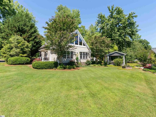 339 Jumping Branch Road, Tamassee, SC 29686