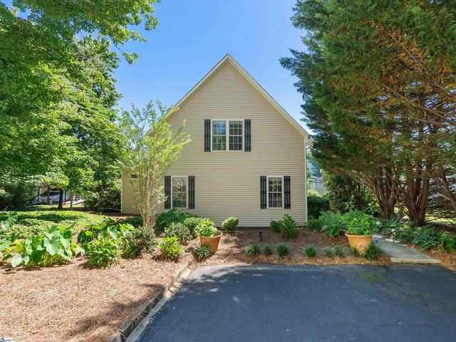 339 Jumping Branch Road, Tamassee, SC 29686