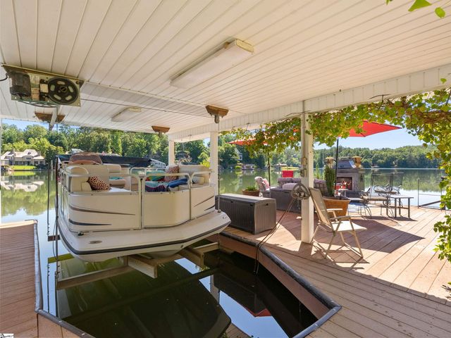 339 Jumping Branch Road, Tamassee, SC 29686
