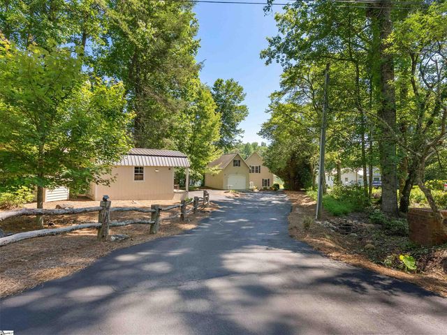 339 Jumping Branch Road, Tamassee, SC 29686