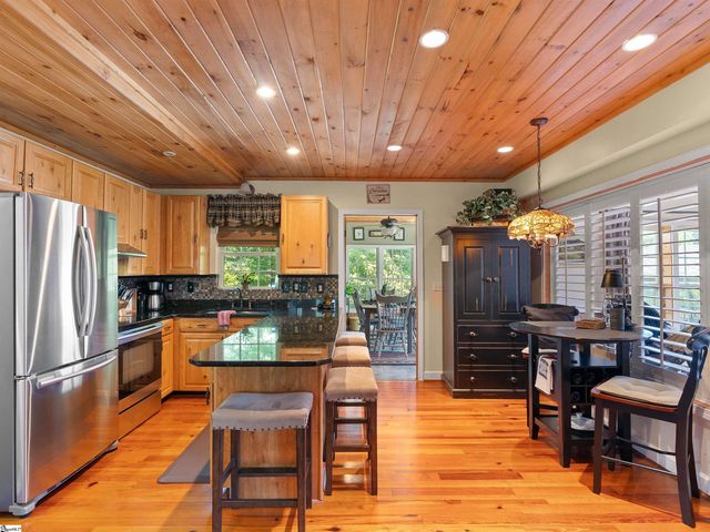339 Jumping Branch Road, Tamassee, SC 29686
