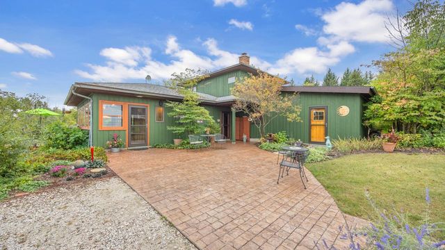 W7107 County Road U, Plymouth, WI 53073