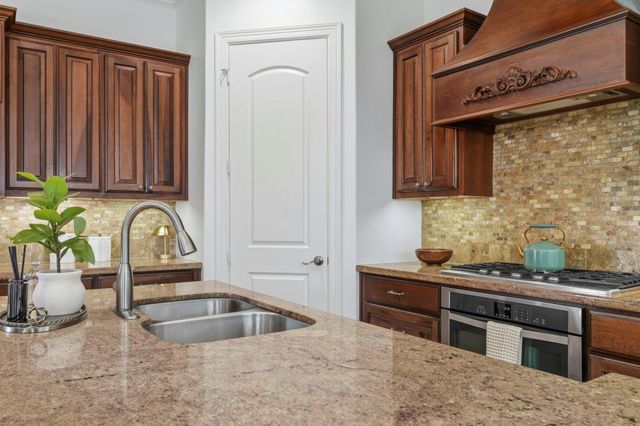 4318 Stonebrook Lane, Missouri City, TX 77459