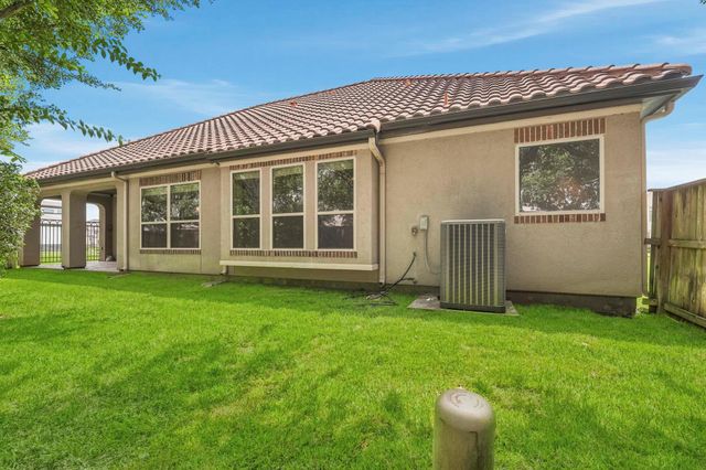 4318 Stonebrook Lane, Missouri City, TX 77459