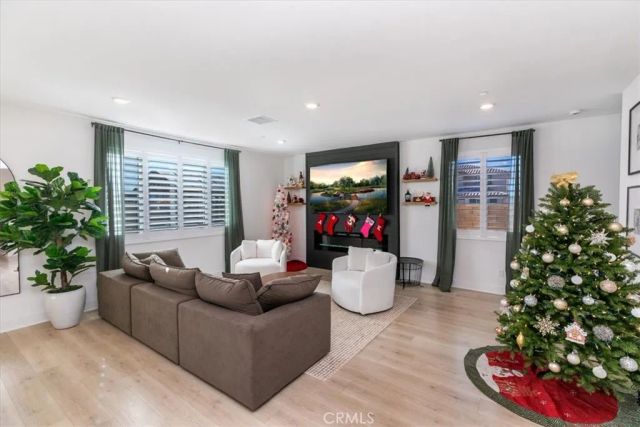 33015 Chiffon, Winchester, CA 92596