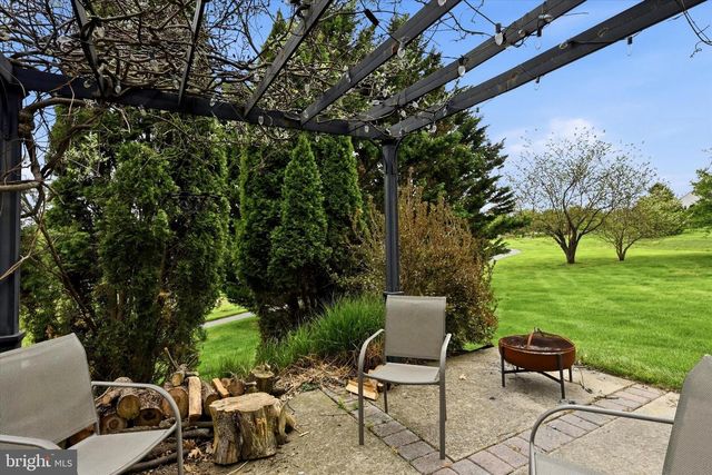 103 MARTHAS WAY, West Grove, PA 19390