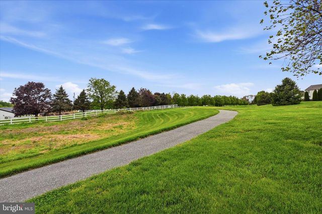 103 MARTHAS WAY, West Grove, PA 19390